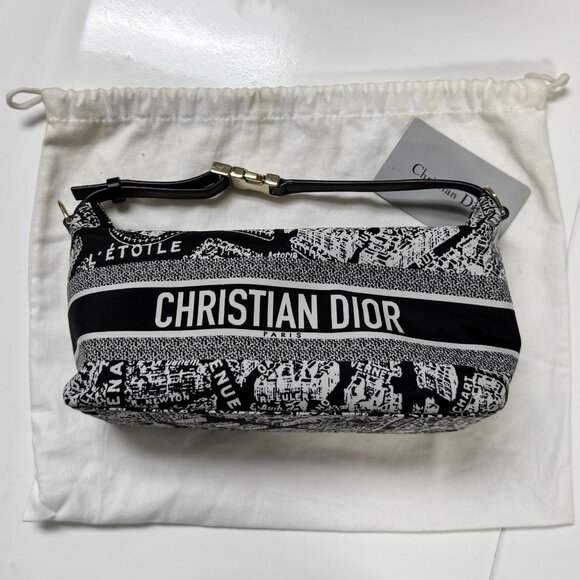 Medium DiorTravel Nomad Pouch - Picture 11 of 13